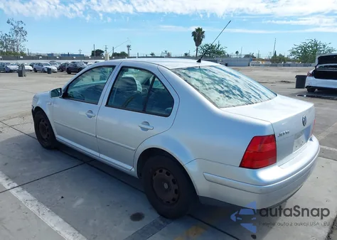 2003 Volkswagen Jetta Gl z USA, uszkodzony, nr VIN 3VWRK69M33M033728